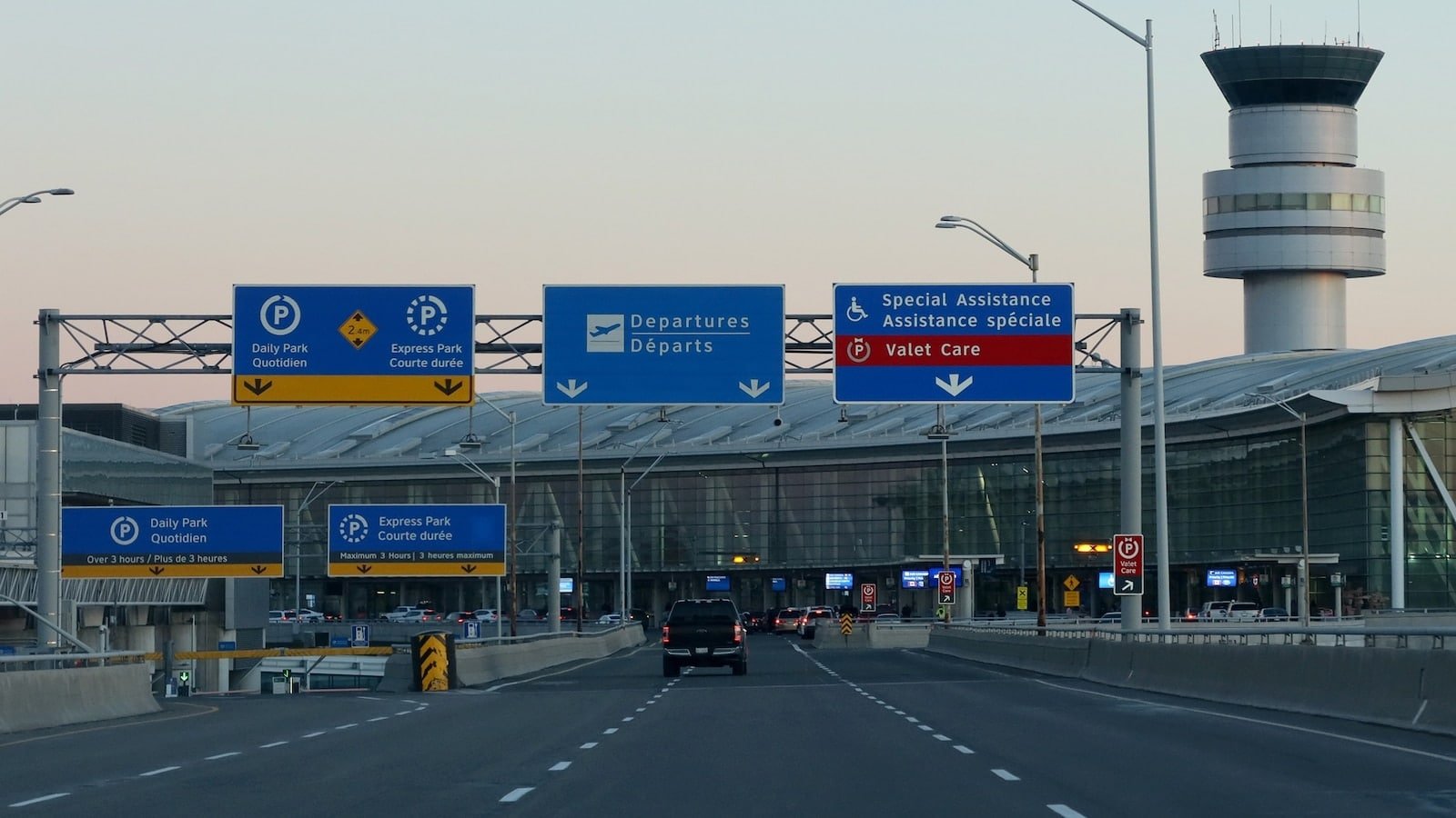 Delta Flight has 'incident' upon arrival at Toronto airport, several injured