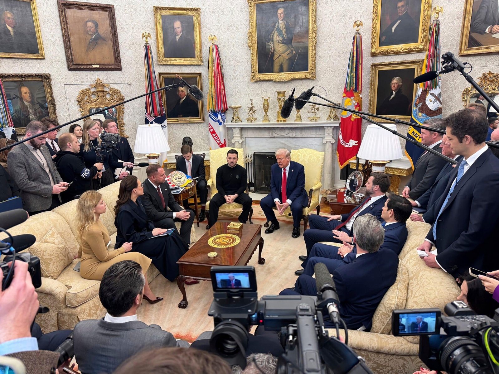 Photos: Trump, Vance has a tense explosion with Zelenskyy in the Oval office